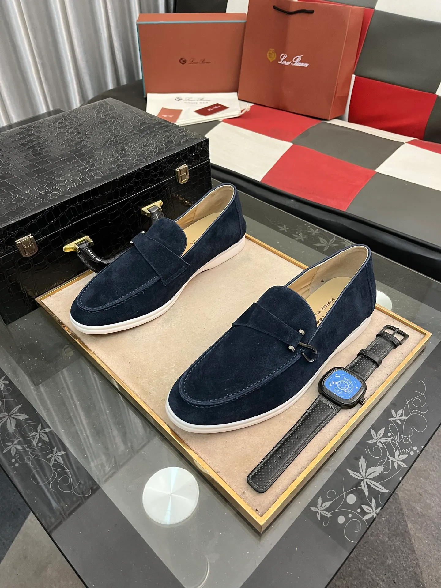 Men's Men's Shoes💰420⌚️⌚️【Loro Piana】LP couple's casual sneakers. Simple and fashionable, the upper is made of cow suede and leather. Sheepskin feet. Custom rubber sole. Size: Female 35-42 (35, 41, 42, 43 customized are non-refundable) Male 38-46 (45, 46 customized)